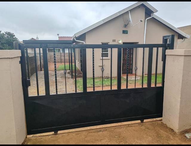 3 BEDROOM HOUSE FOR SALE IN RANDFONTEIN